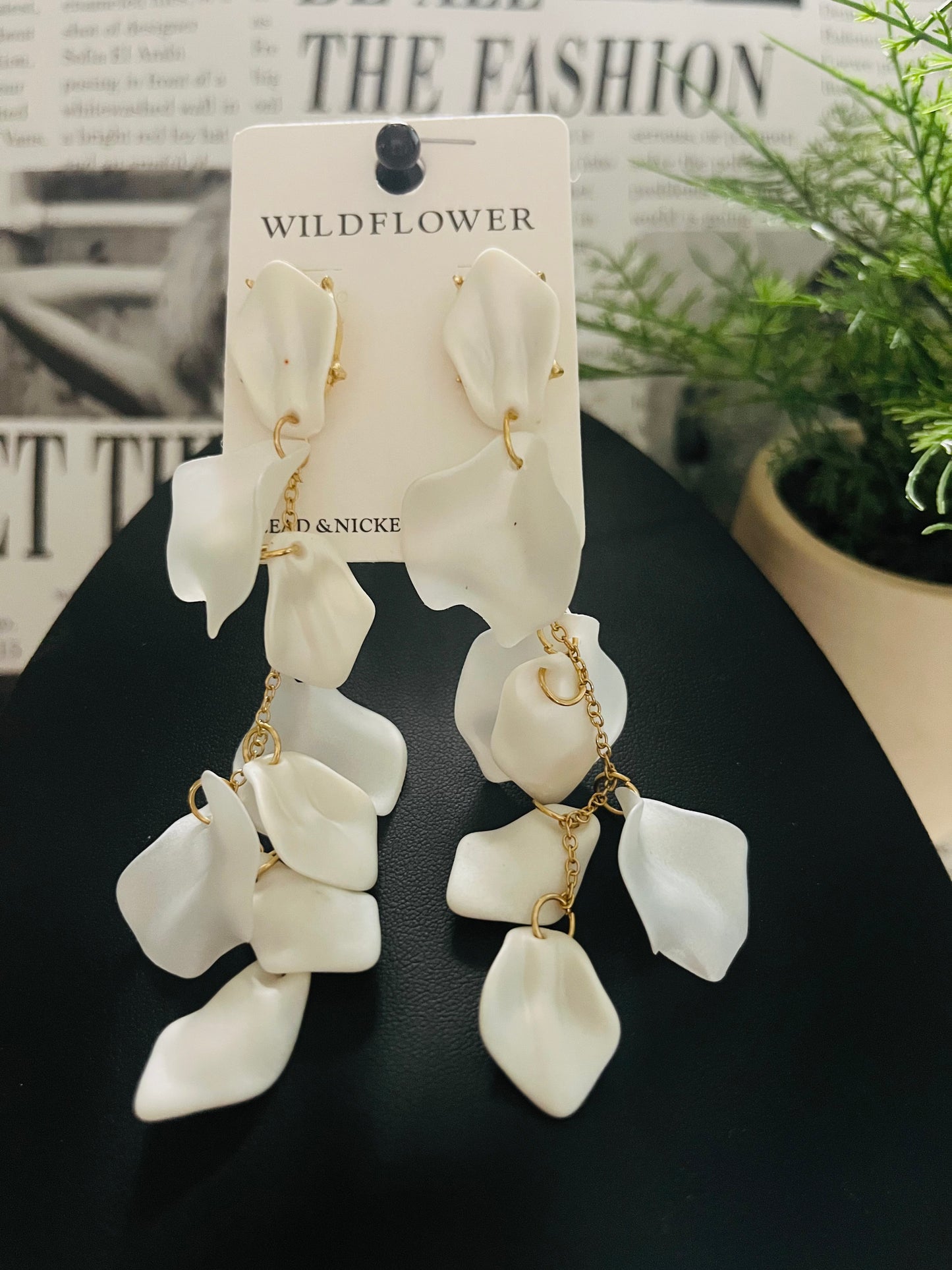 Wildflower White Earrings